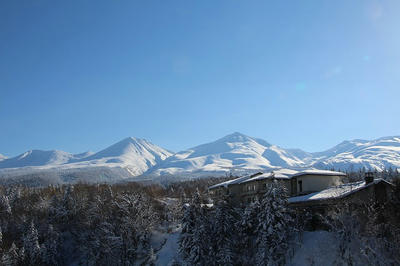 十勝連山