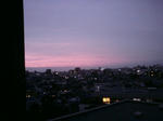 見上げたら夕焼け