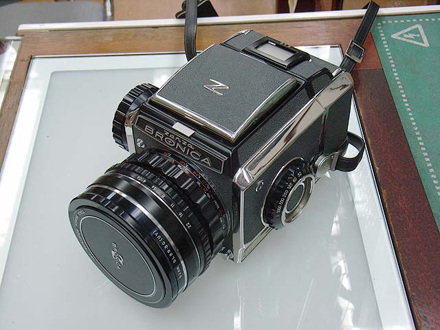 善三郎さんのブローニーカメラ｜明日は明日の風が吹く