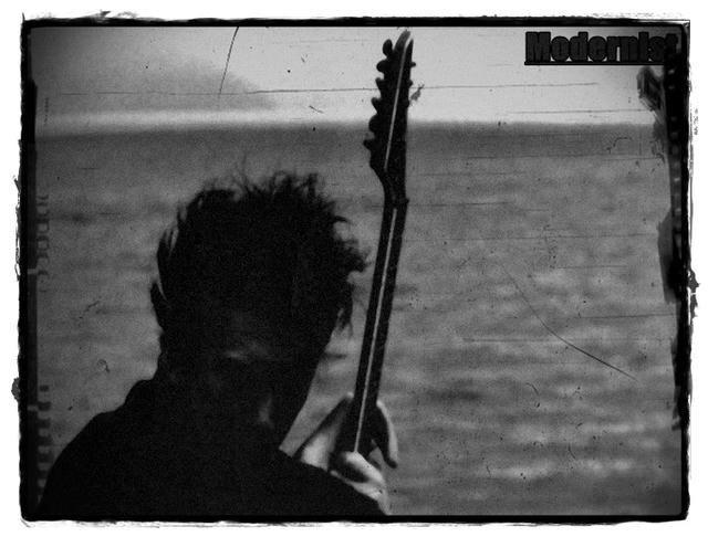 IMG Scrap 006 : Badass guitarist