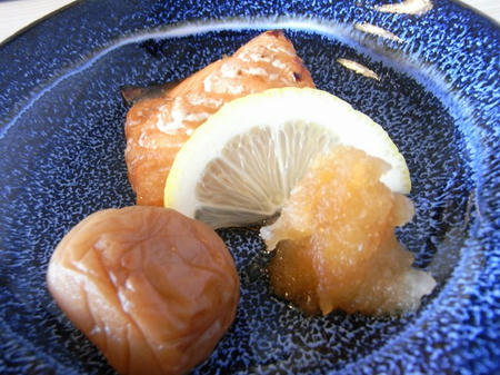 鱒・紅葉おろし・梅干