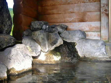 露天の湯口