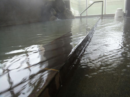 見事なかけ流し