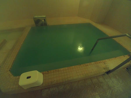 メインの湯船