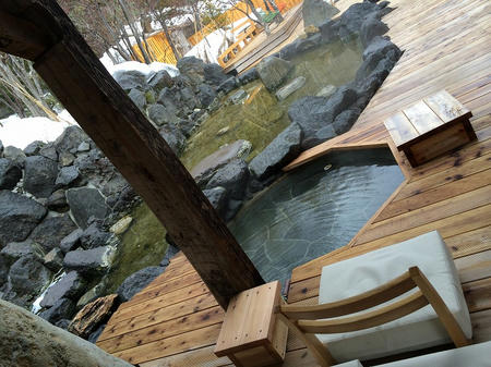 ８角形の足湯