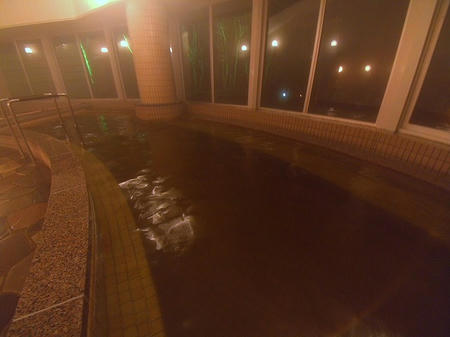 温泉浴槽