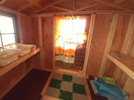 小屋の中