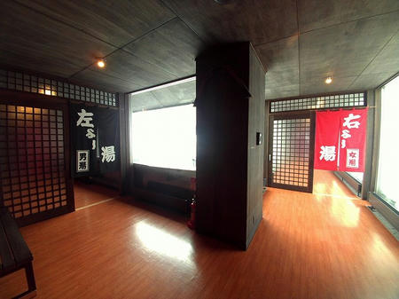 脱衣場入口