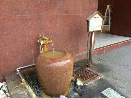 薬壺の手湯