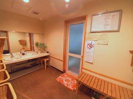 脱衣場