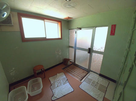 脱衣場