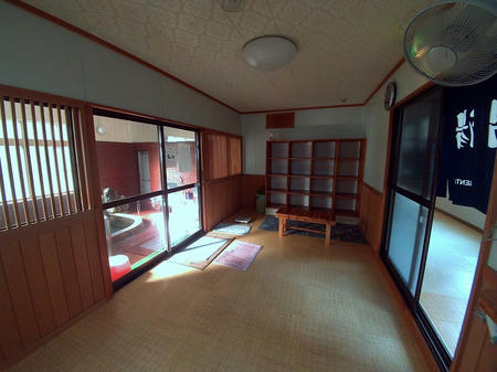 脱衣場