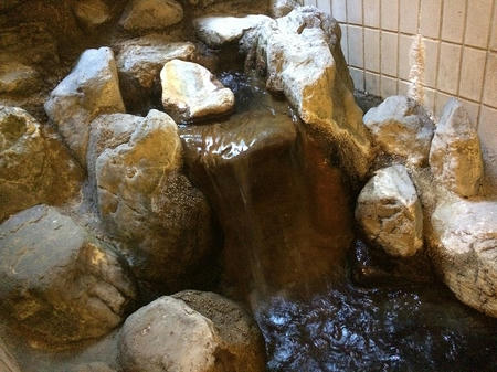 露天の湯口
