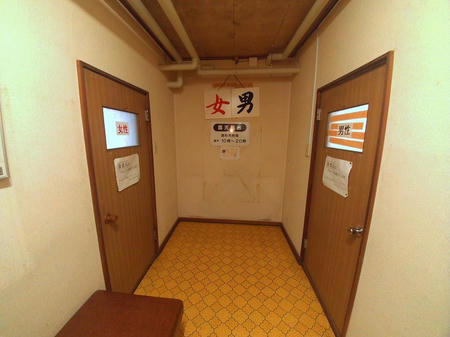脱衣場手前