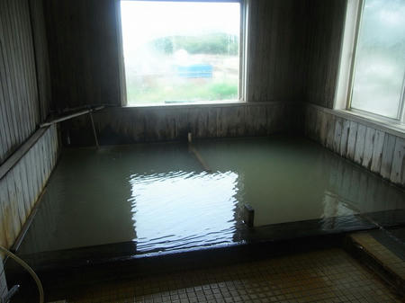 奥の二つの湯船