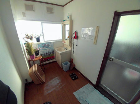 手前の脱衣場