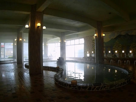 広い内湯