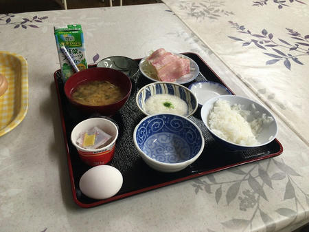 朝食