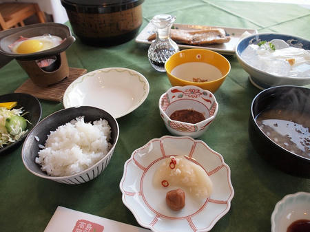朝食