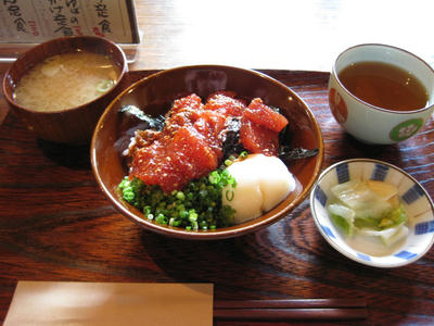 まぐろ丼（小）