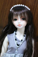 ネックレスは16少女用のアレンジだよ。