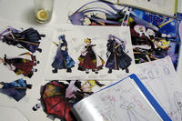 飛び散る参考資料。