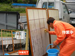 障子剥し中