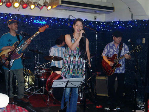 3957278_1227198039_40large.jpg