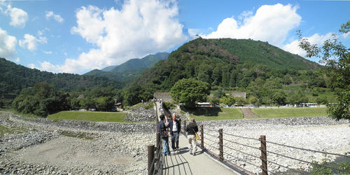 b6e6fa18.jpg