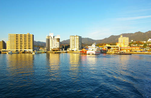 05.jpg
