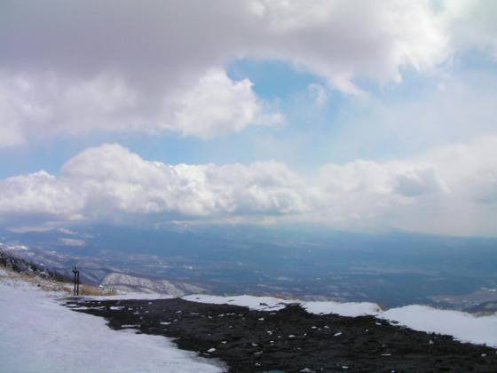 南八ヶ岳方向。雲がなければ右端に富士山。