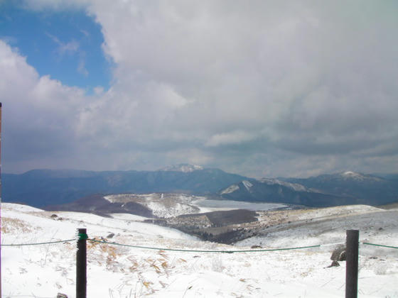 八島湿原も今は真っ白に見える