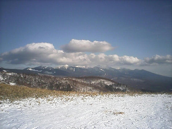 15：58　山頂からの南八ヶ岳方向