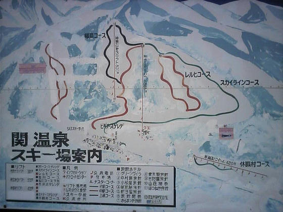 コース案内 左奥は以前は繋がっていたようだ