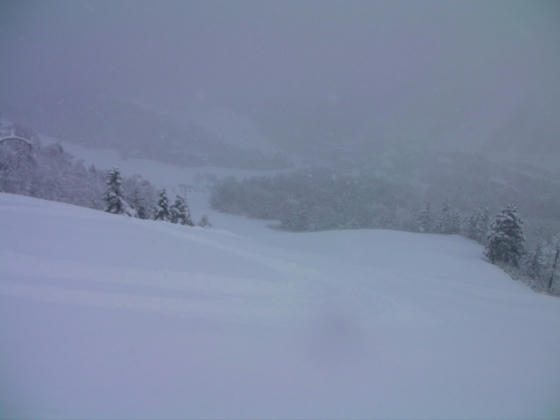 9：08　馬の背の新雪ゾーン