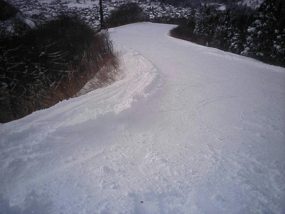 14：00牛首C後半は圧雪の整地になっていました