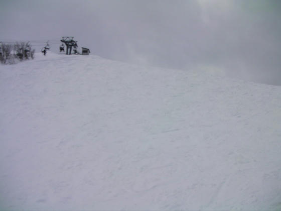 10：33　第2リフト直下の深雪コース(見ただけ)