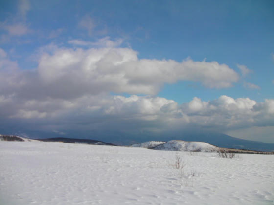 15：07　終わったら天気が良くなってきましたが、八ヶ岳は雲の中