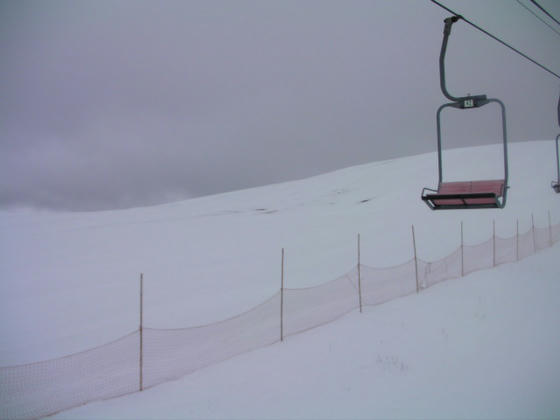 14：11　1/15には新雪たっぷりだったエアボードCも異常高温+降雨のダブルパンチでツッチーになってしまいました