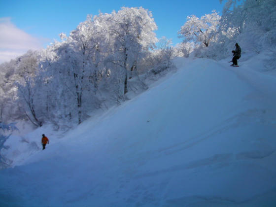 9：52　実質ここがスタート地点です。登山道をショートカットで滑るようなレイアウトですね。正直怖かったorz