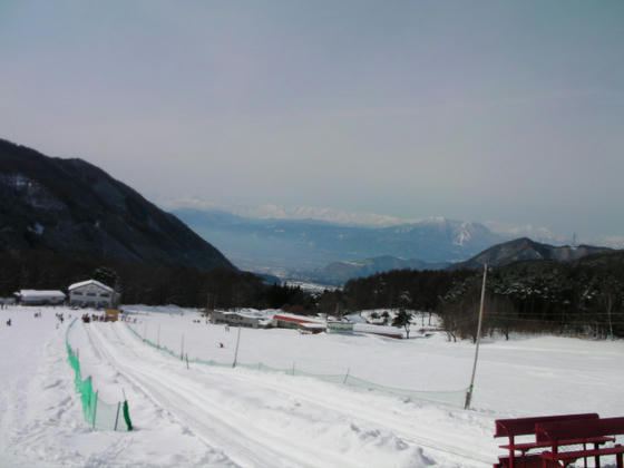 1304　飯縄山といいづなリゾート、戸隠連山が見えました
