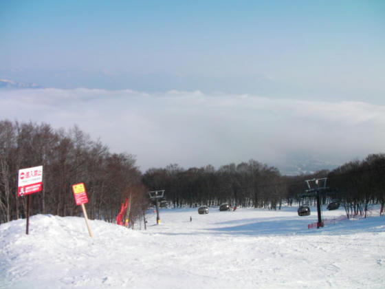 1503　雲海の中を滑ります