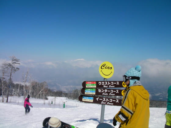 1233　御嶽山継子岳は良く見えてましたが、乗鞍岳は頭しか見えませんでした。ちょっと残念