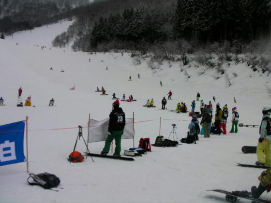 952　AZテクニカルカップ第3戦(技術選の草大会)が開催されるようです。サポーターも集結