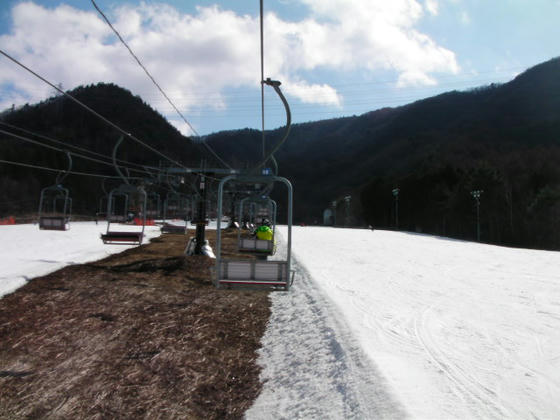 1357　右レインボーC、左センターC　雪量目測100cm