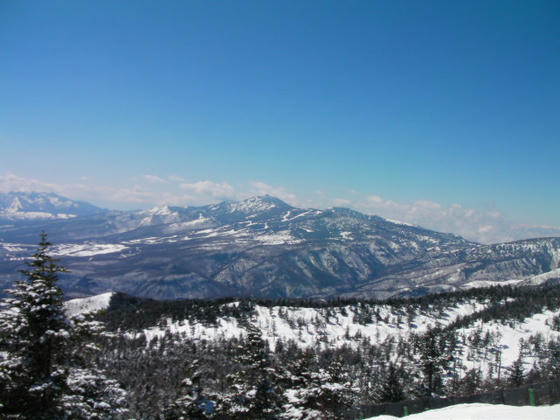 1202　四阿山とパルコール、更に北アルプス