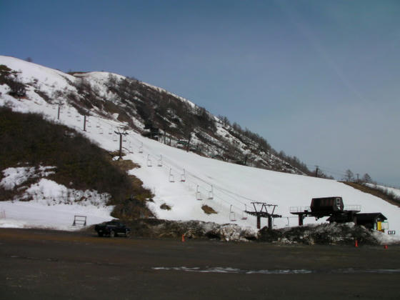 836　平日は9：00からの営業なので余裕の到着でした。既に営業を終えた青葉山G