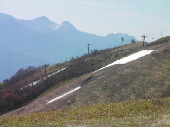 745　スポーツマンC？に若干の残雪が見えました