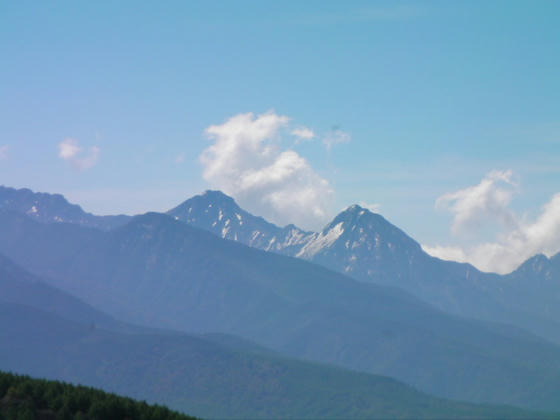 913　八ヶ岳　左赤岳、右阿弥陀岳