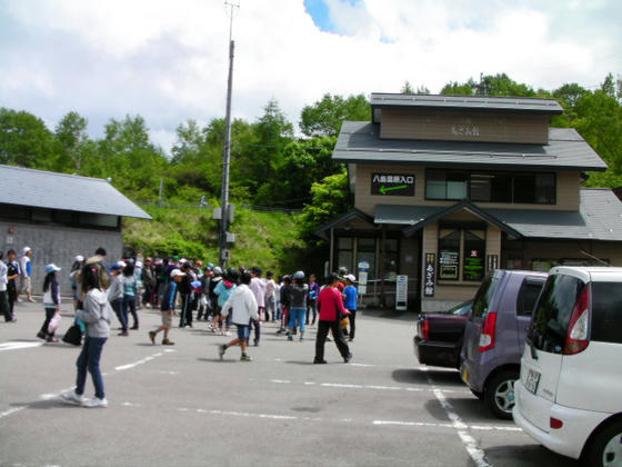 1332　八島湿原Pです。車山肩で一緒だったバスが一緒に移動して来ましたorz